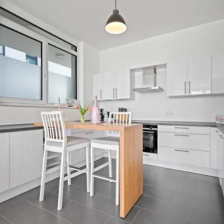 Daire Bodensee-oase Istayunixi Seenaehe-suite-terrasse-netflix Friedrichshafen
