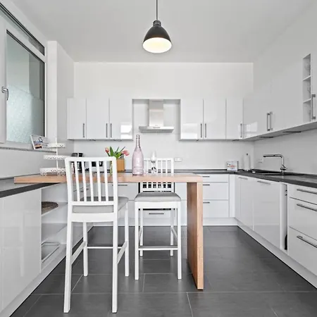 Bodensee-oase Istayunixi Seenaehe-suite-terrasse-netflix * Friedrichshafen