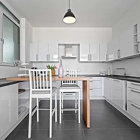 Bodensee-oase Istayunixi Seenaehe-suite-terrasse-netflix Friedrichshafen