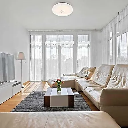 Bodensee-oase Istayunixi Seenaehe-suite-terrasse-netflix * Friedrichshafen